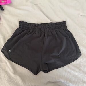 HR 2.5 hotty hot shorts